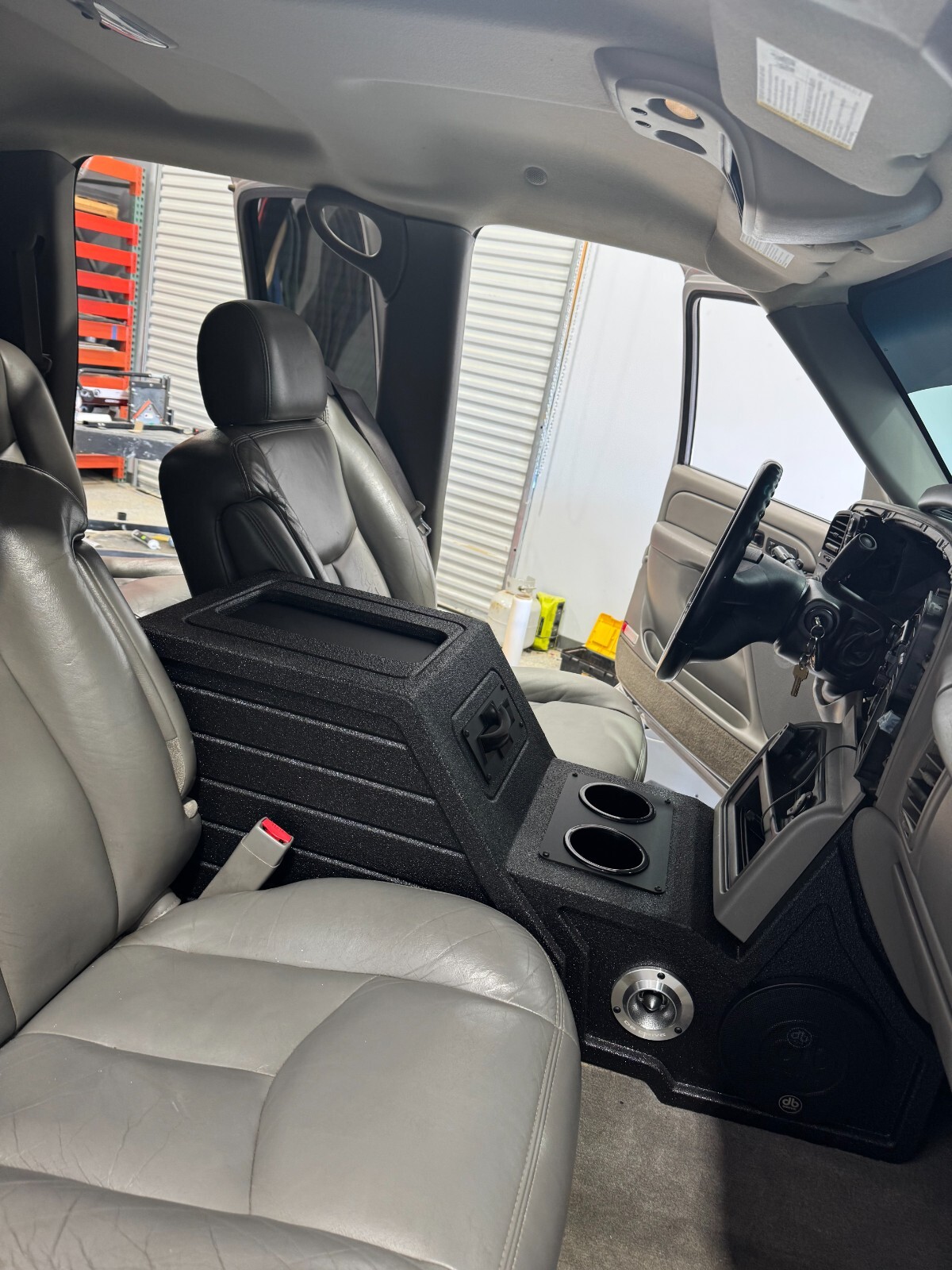 Chevy Silverado Gmc Sierra 03-06 Center Console Subwoofer Box For 1x12