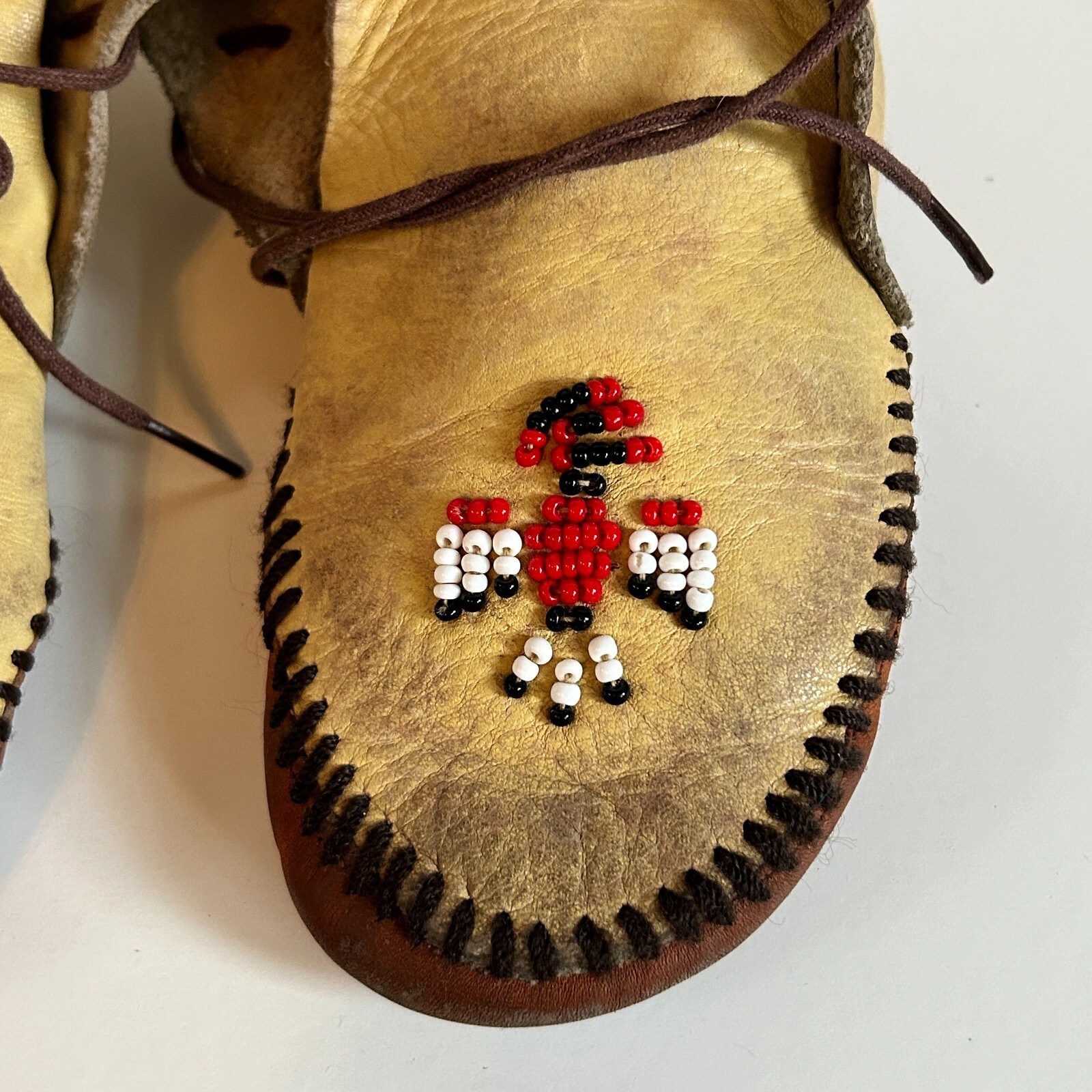 Vintage7" BEADED Thunder Bird LEATHER NATIVE AMERICAN INDIAN MOCCASINS BOOTIES