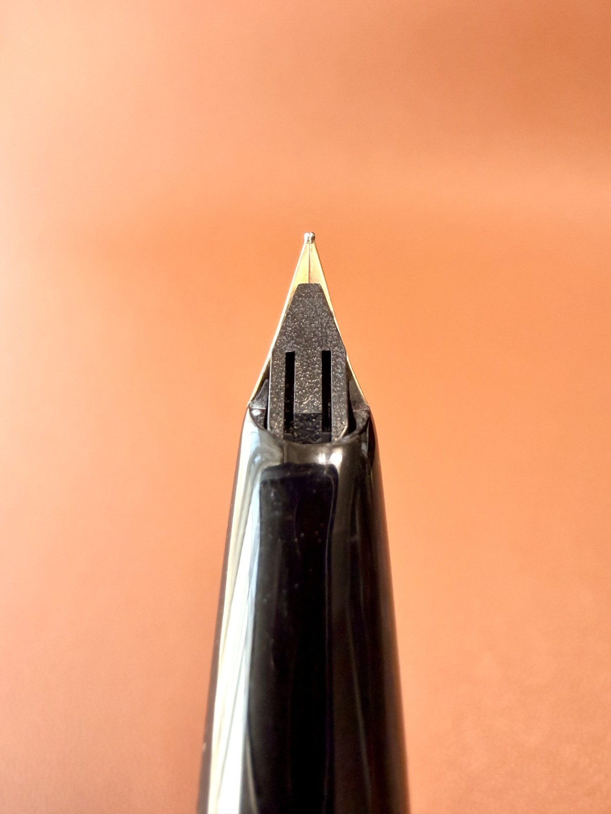 Sheaffer Imperial 440 Gold Electroplated Fountain Pen 14K Inlaid Nib Vintage