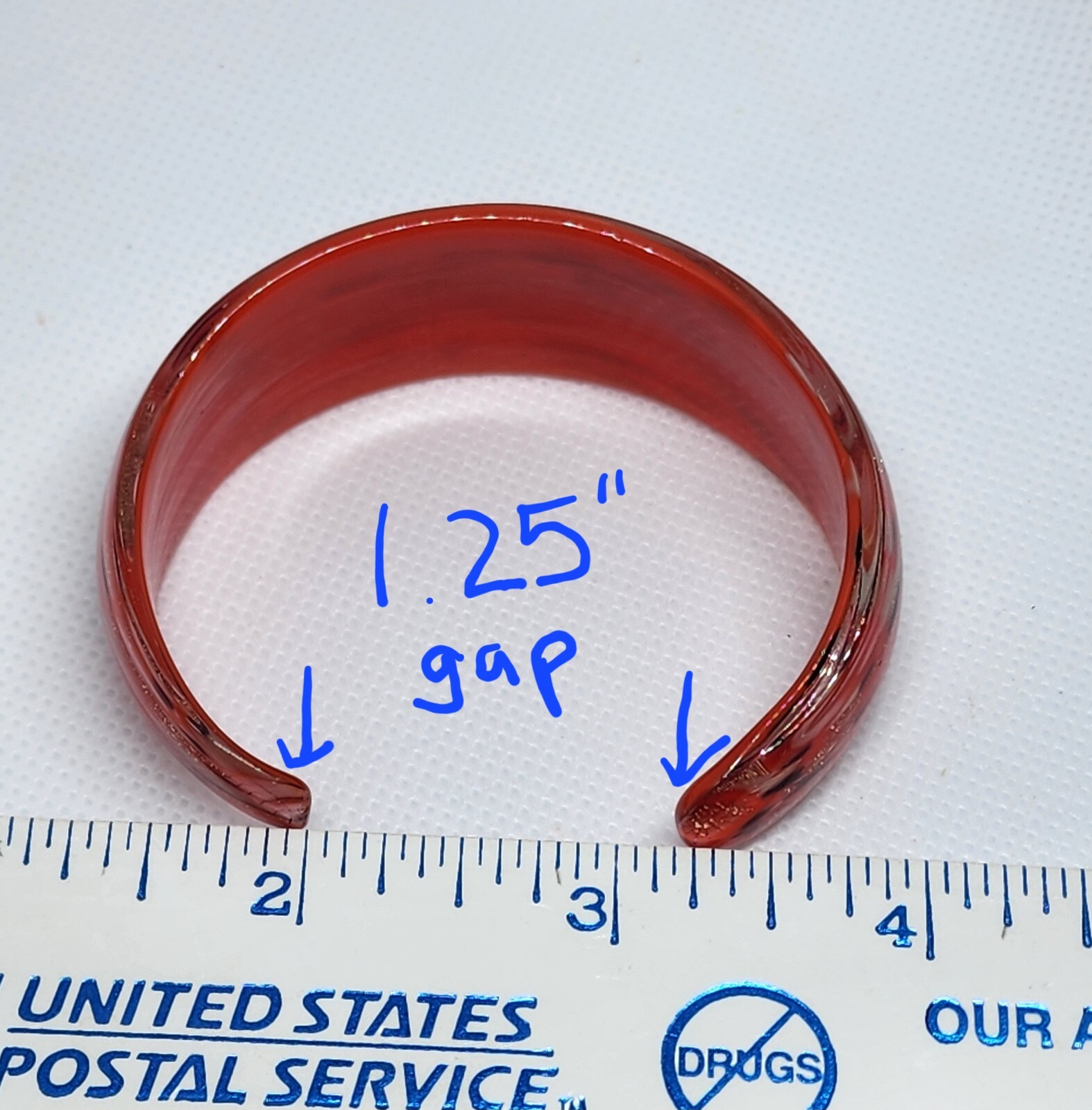 Red Black Beige Glass Cuff Bracelet with Gold Glitter Pre-Owned