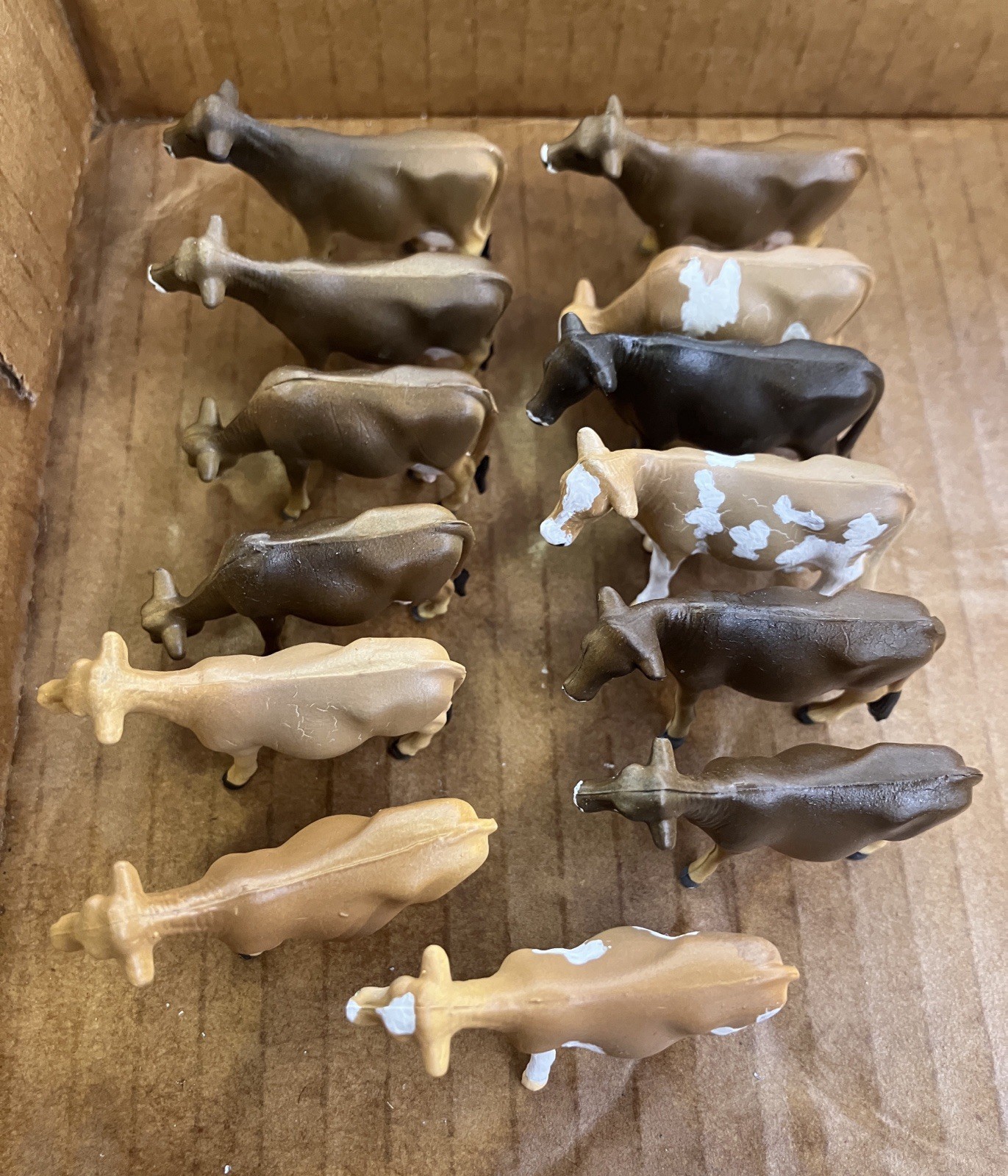 Custom CM Ertl 1:64 Lot Of 13 Jersey Dairy Breed Milk Cows Cattle Farm Scene