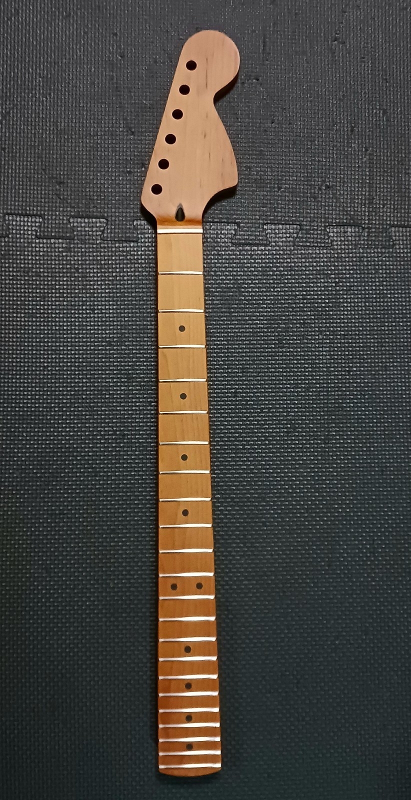 70s Style Strat Neck- Roasted Canadian Maple 👍 Quality!