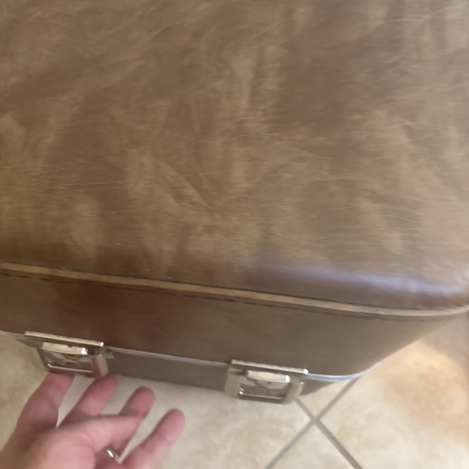 Husqvarna Huskylock 340-D Serger w/Foot Pedal & Hard Case Lock Key Sewing Instru