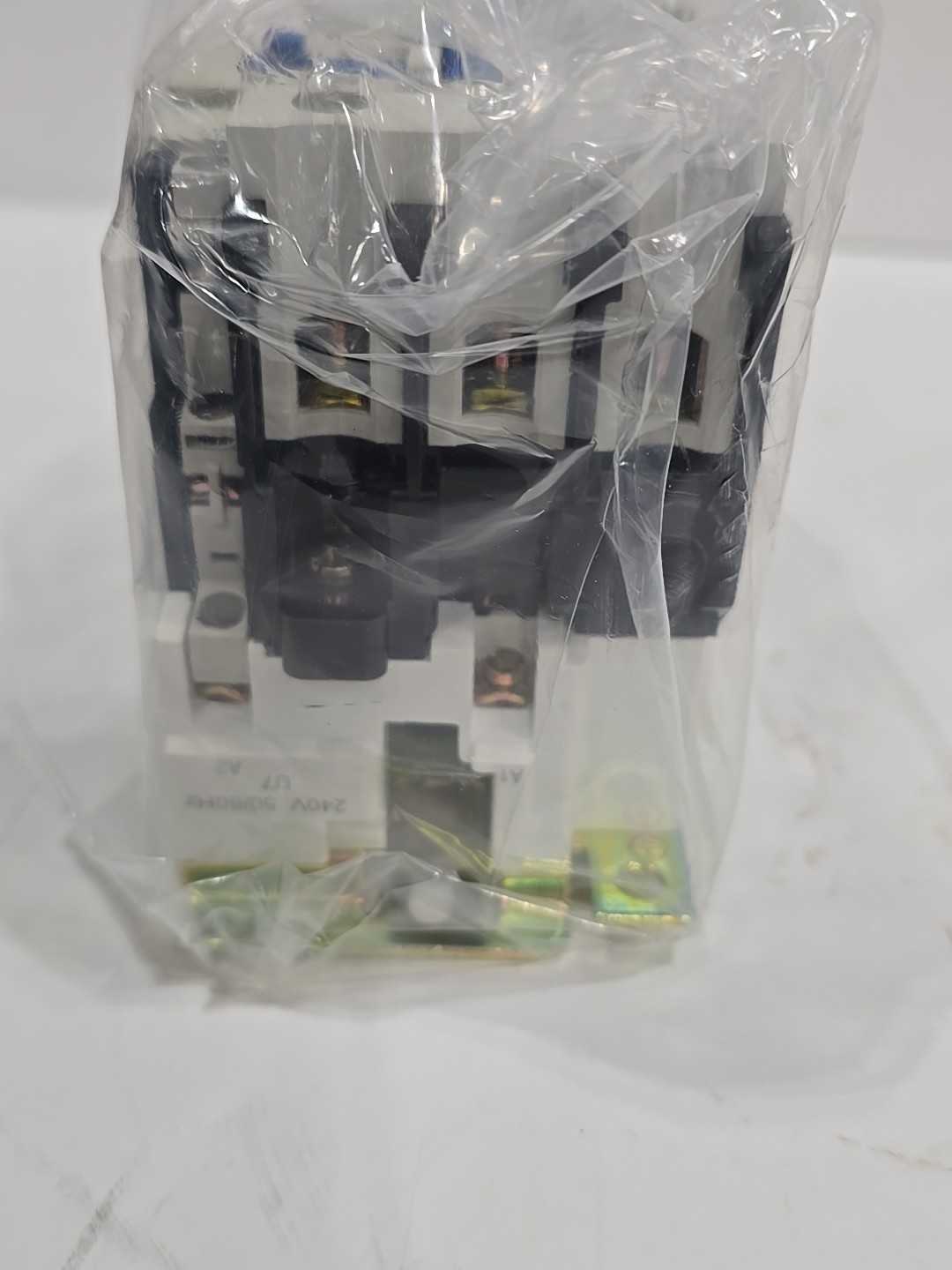 New IEC Contactor 240VAC 50A Open 3 Poles Nonreversing 50/60Hz 2UXF8 FREE S&H