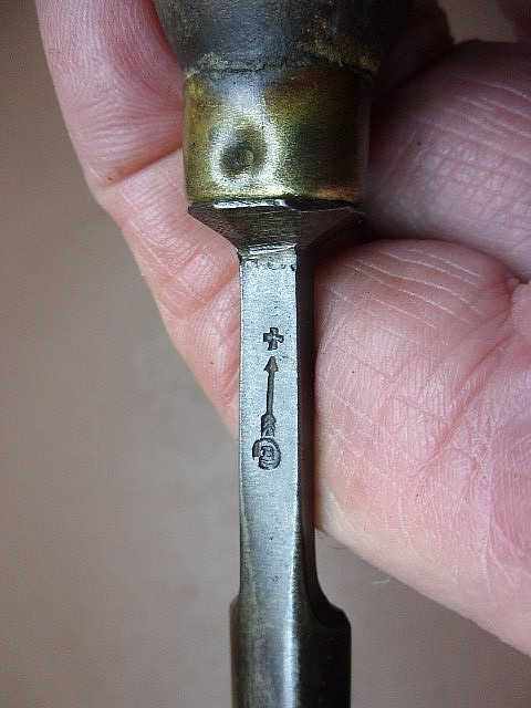 Antique W. Butcher Cast Steel 3/8 Tang Gouge Wood Chisel Used