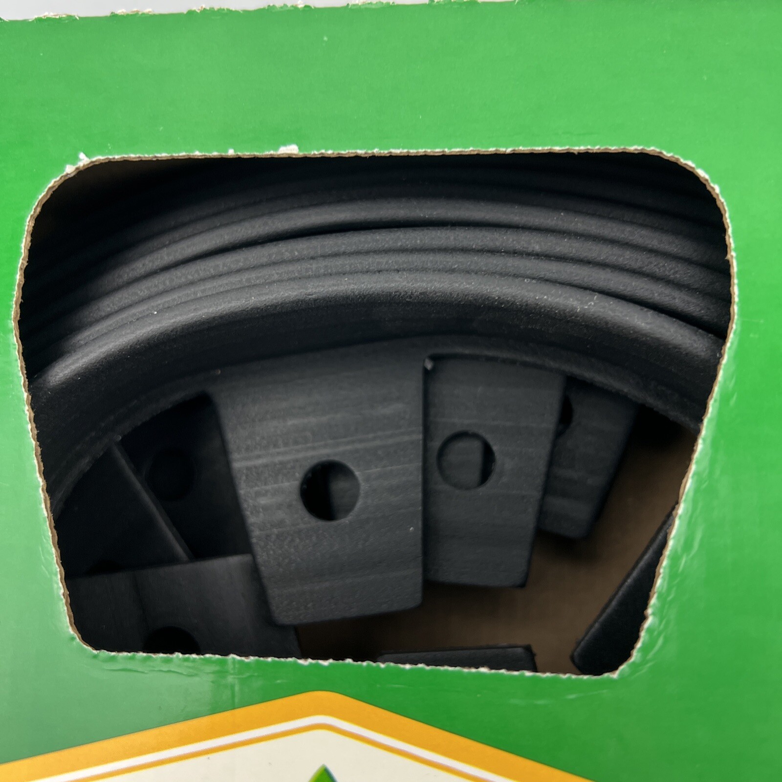 Vigoro 20 Ft. No-Dig Landscape Edging Kit Black 1000 023 723