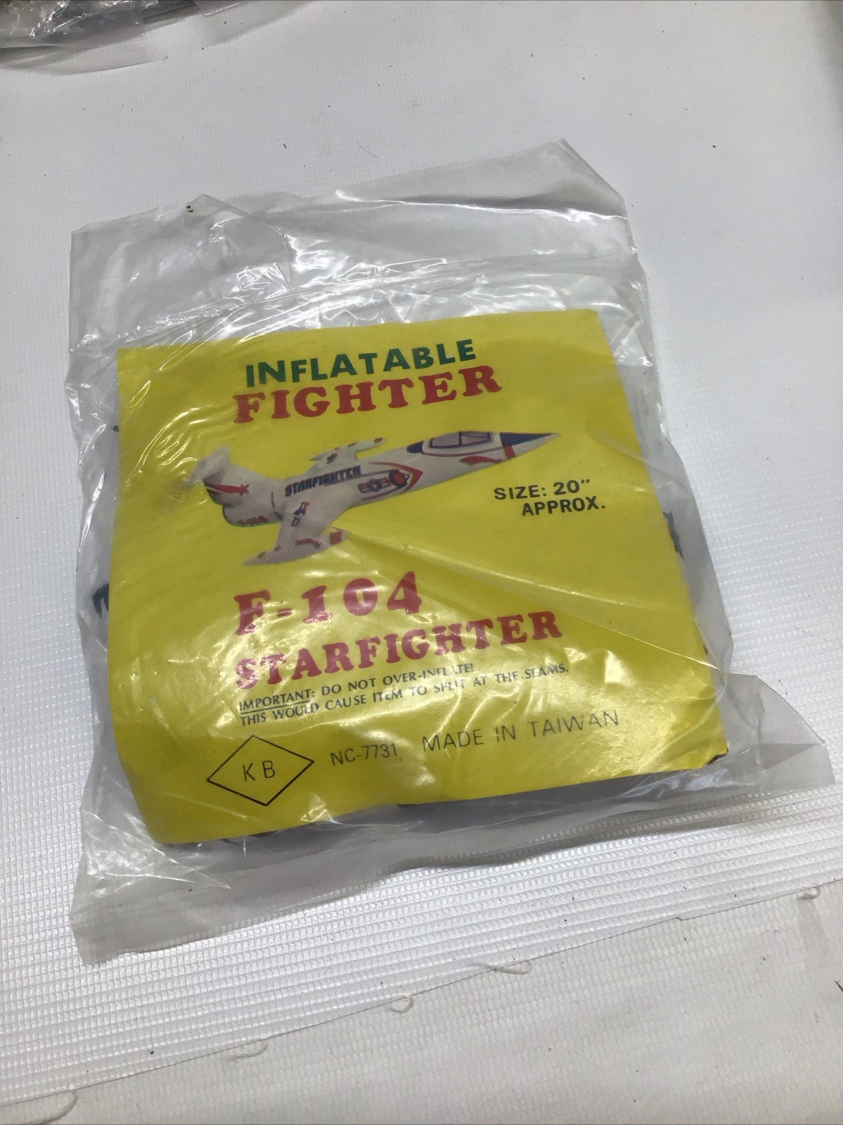 KB NC-7731 Taiwan Inflatable 20” Fighter Jet USAF F-104 Starfighter