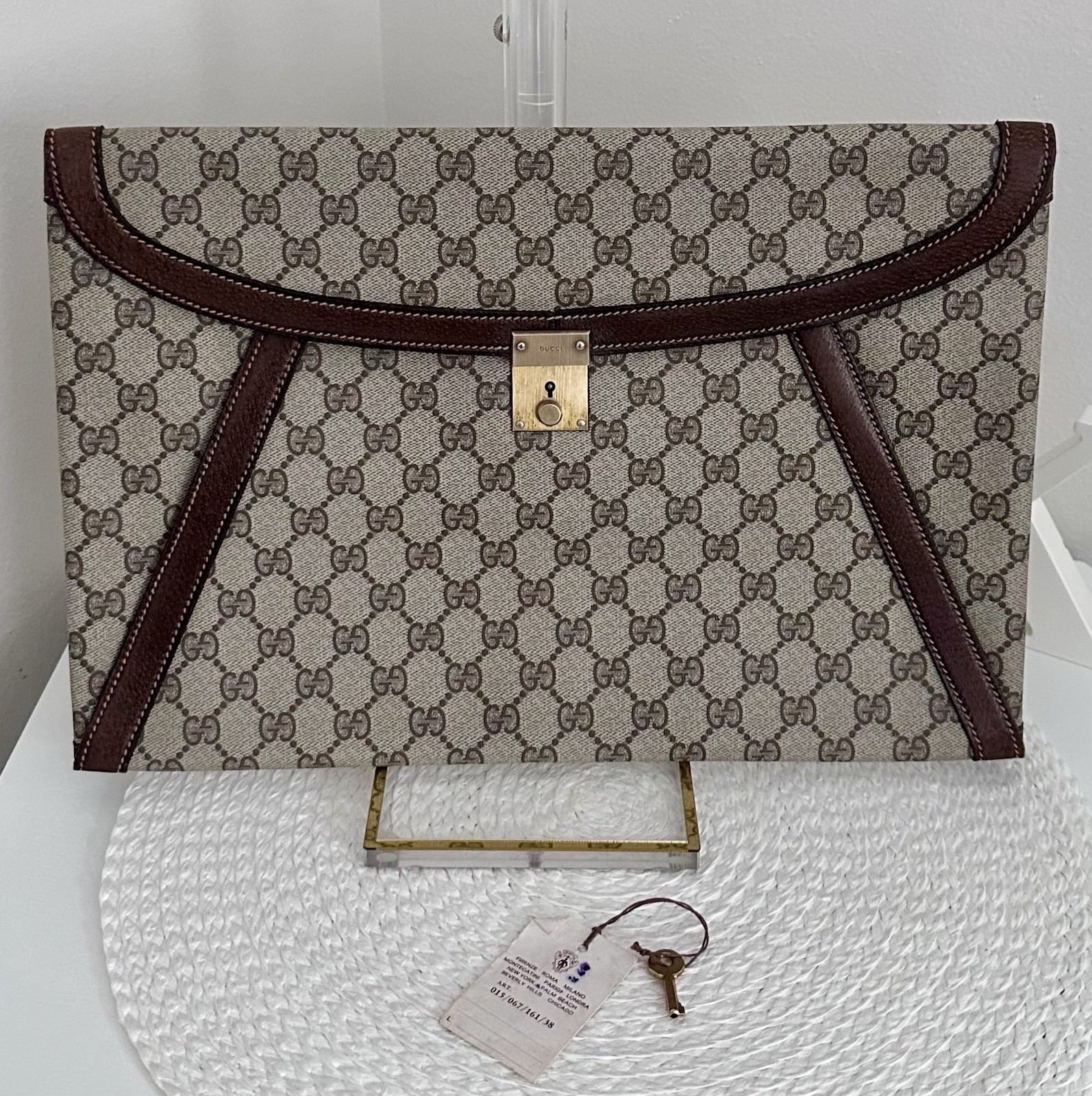 Authentic Gucci Brown GG Monogram Canvas Unisex Portfolio Document Holder Clutch