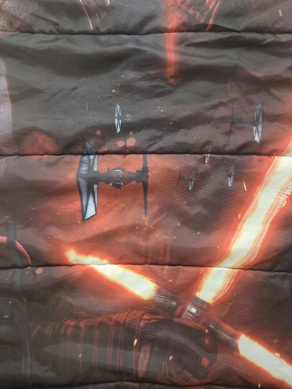 STAR WARS Kids Sleeping Bag 53 x 28 The Forse Awakens Darth Vader Red And Black