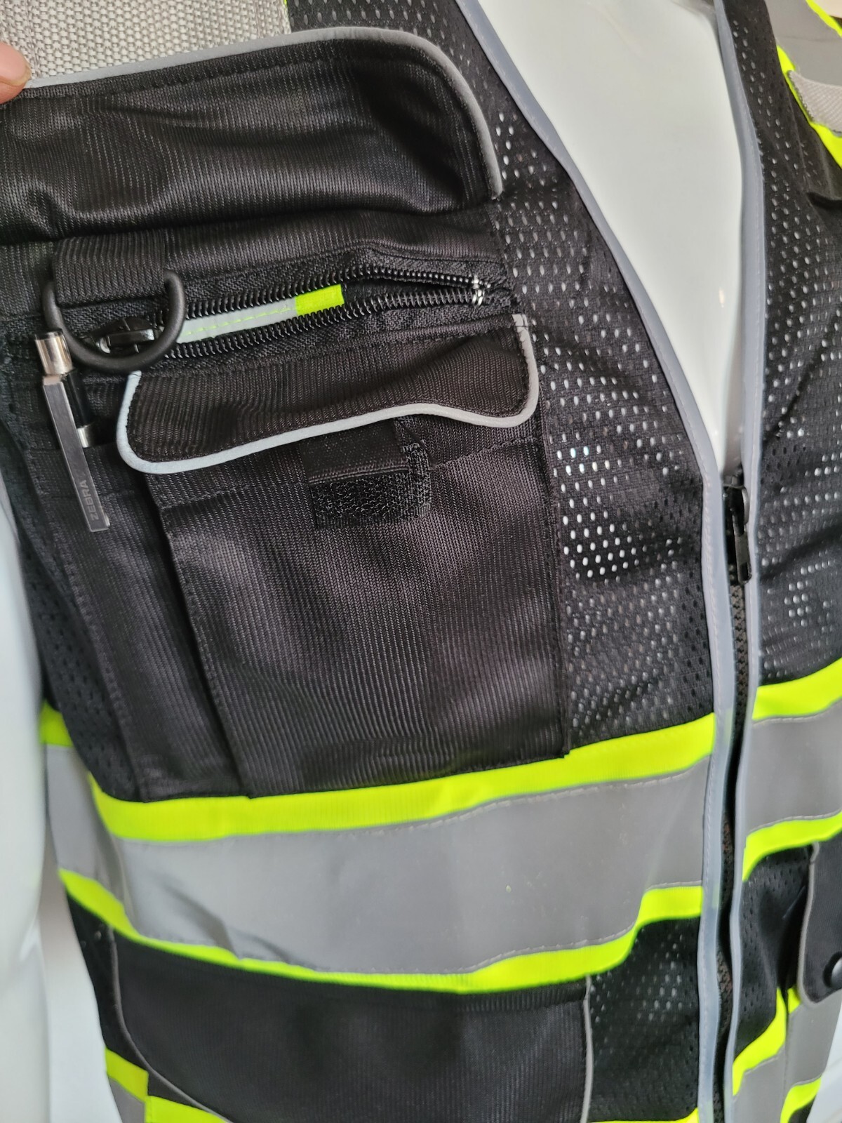 FX Class2 Hi-Vis Reflective Safety Vests with 6 Pockets and Zipper Front Black.