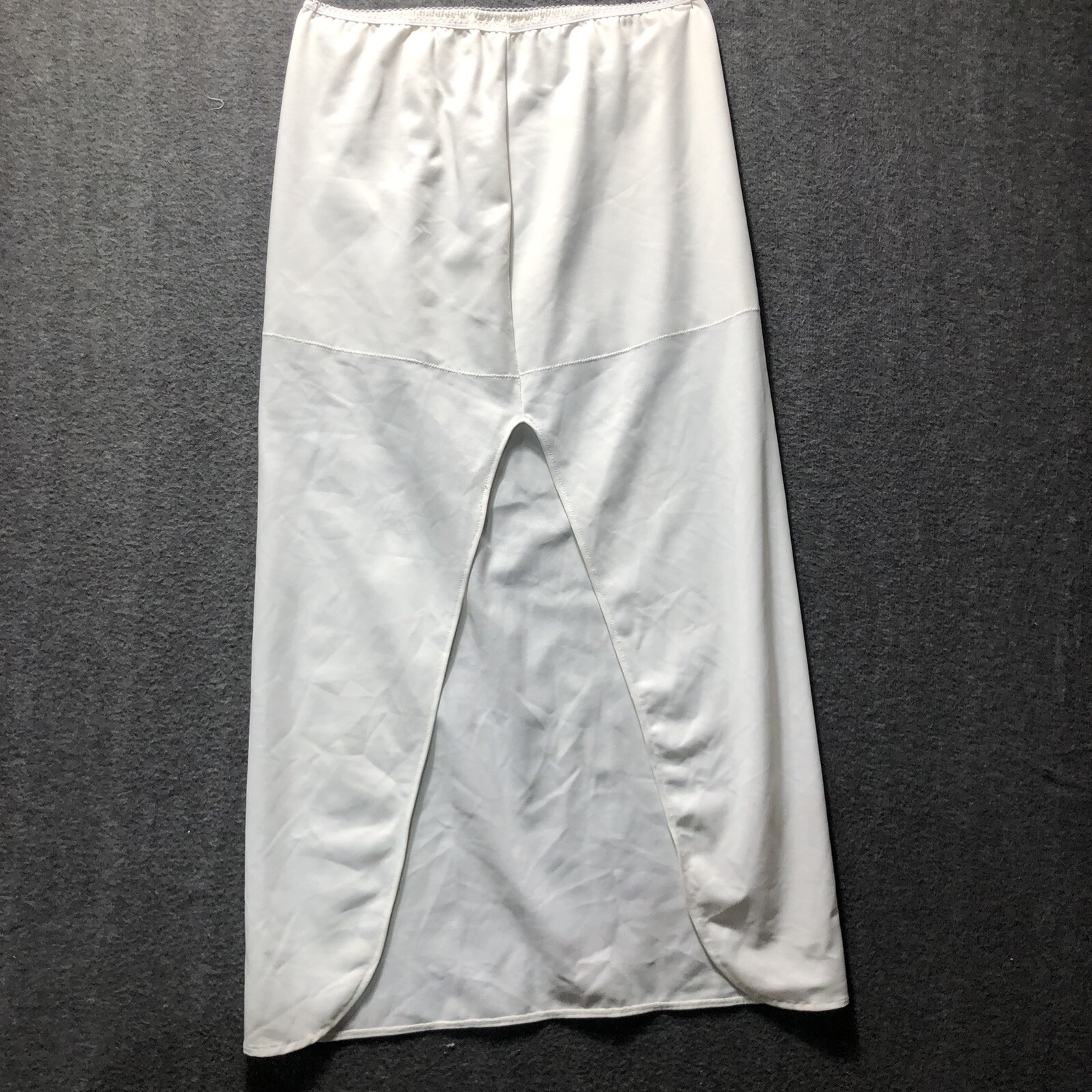 Dominique Full Length Control Slip David’s Bridal 7218 Size Large White Slit