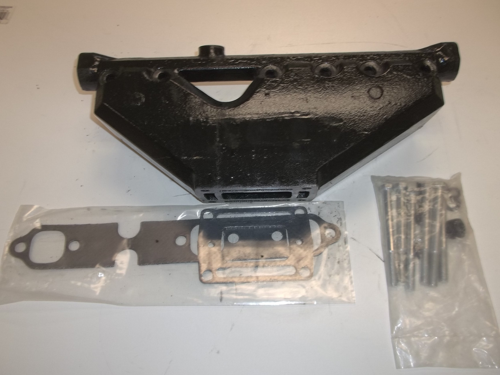 Volvo Penta OMC Marine Exhaust Manifold 4.3L V6 3857656 3852338-7