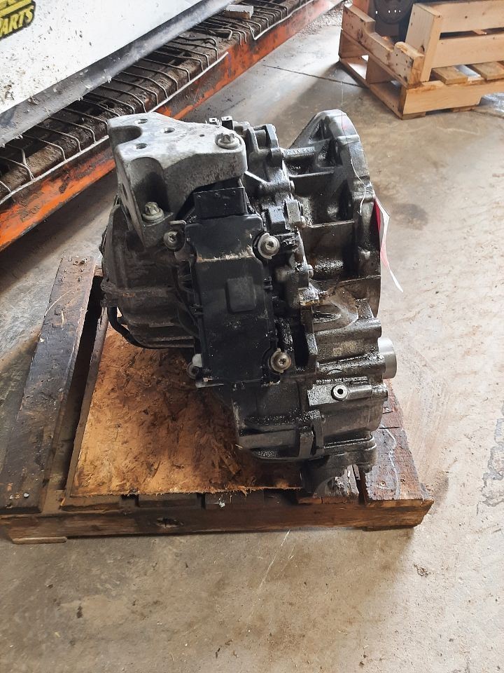 Automatic Transmission 3.2L AWD ID 68225758 Fits 14-15 CHEROKEE 1329134