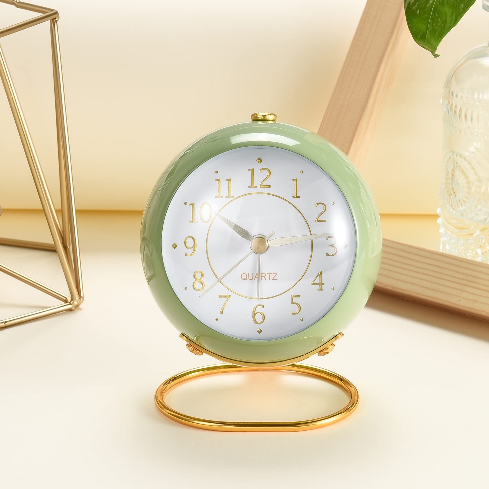 Retro Analog Alarm Clock Silent Non Ticking Night Light Desk Clock Green