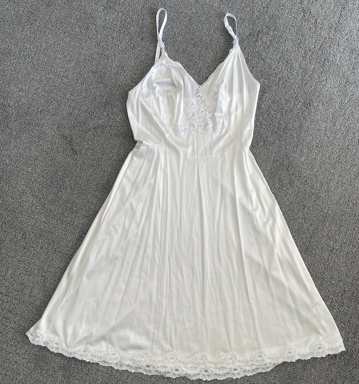 Vintage Full Slip Lace Trim Cream Ivory Nylon Size S M not tag, unbranded