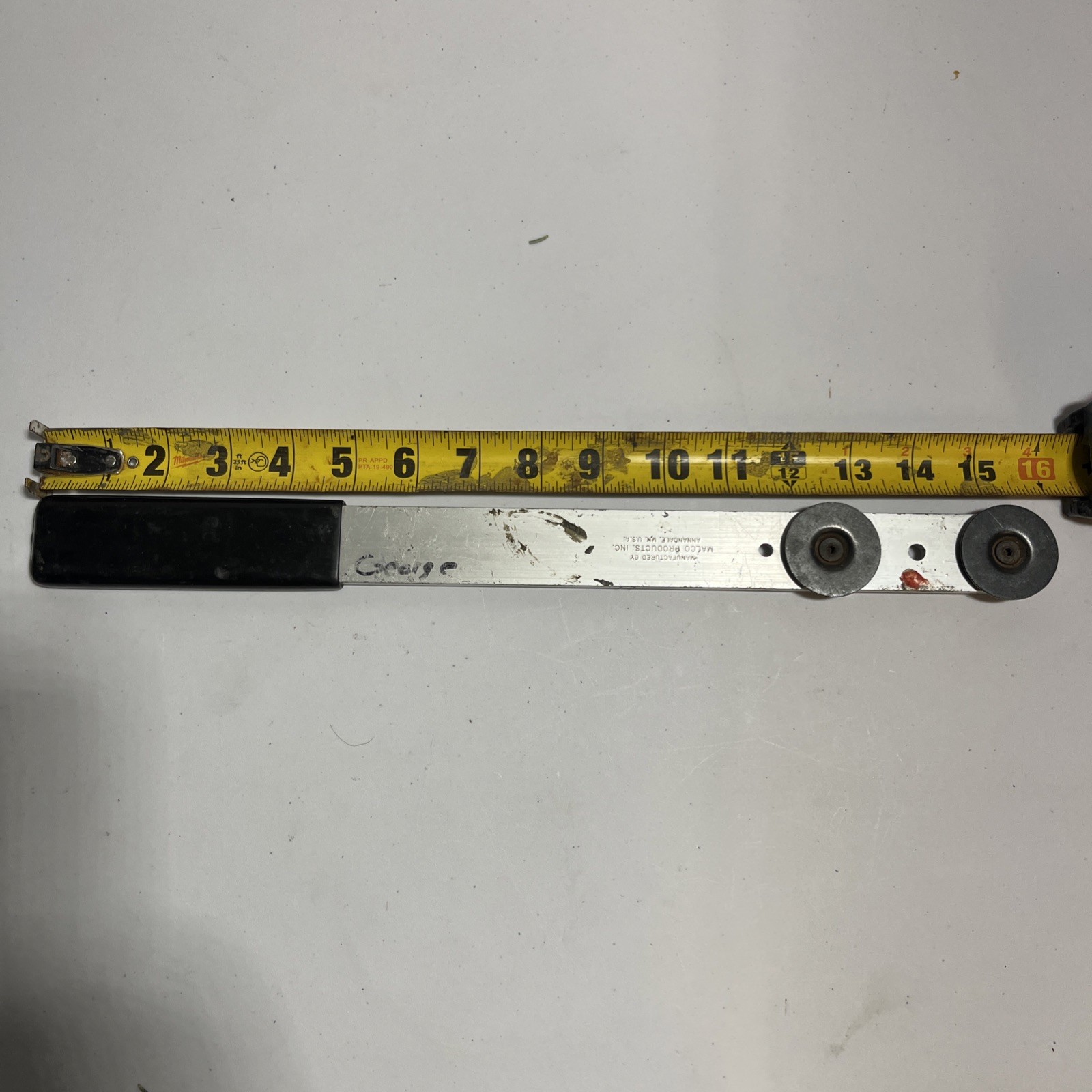 Malco Duck Stretcher