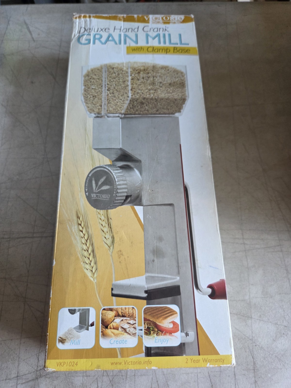 Brand New Victorio Kitchen Crop VKP1024 Deluxe Grain Mill Hand Crank