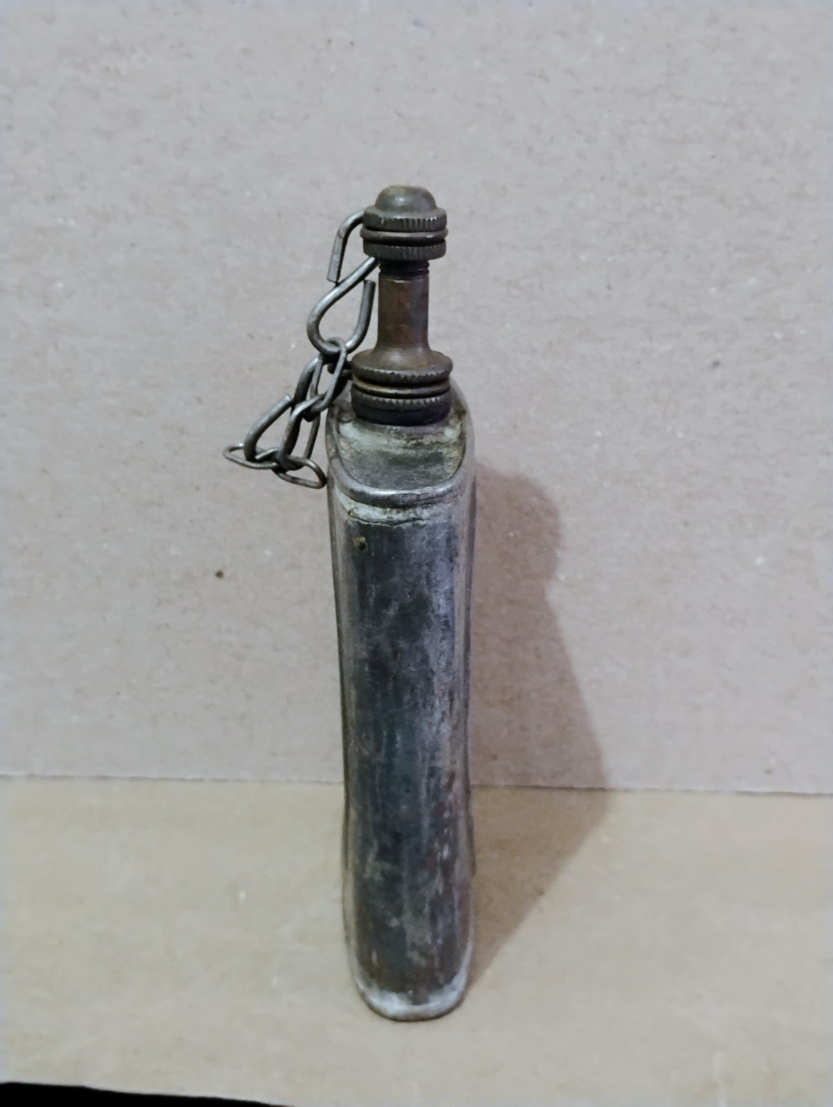 Vintage WWII US ARMY Military Gun Rifle Gunner Oiler Oil Flask Can w/Cap & Chain