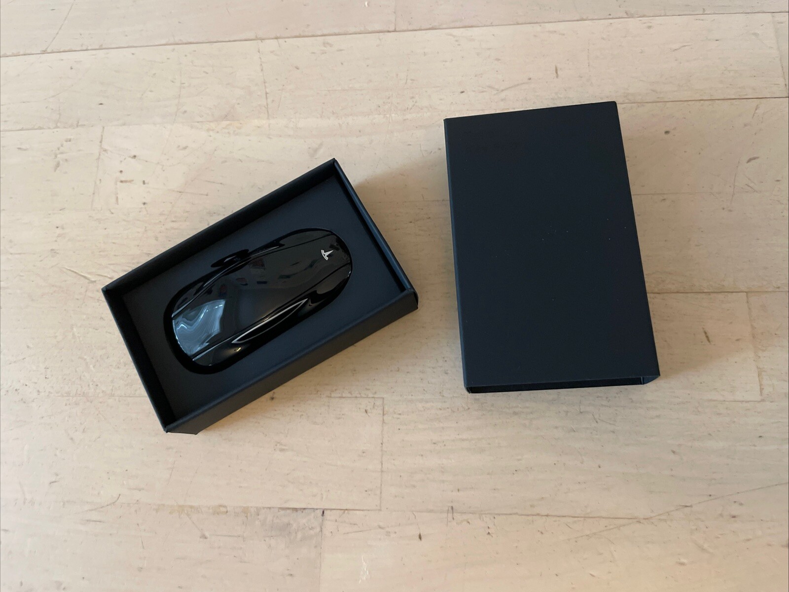 NEW OEM TESLA Model 3 Y 2017-2025 Smart Key Fob original keyfob 1819445-00-B