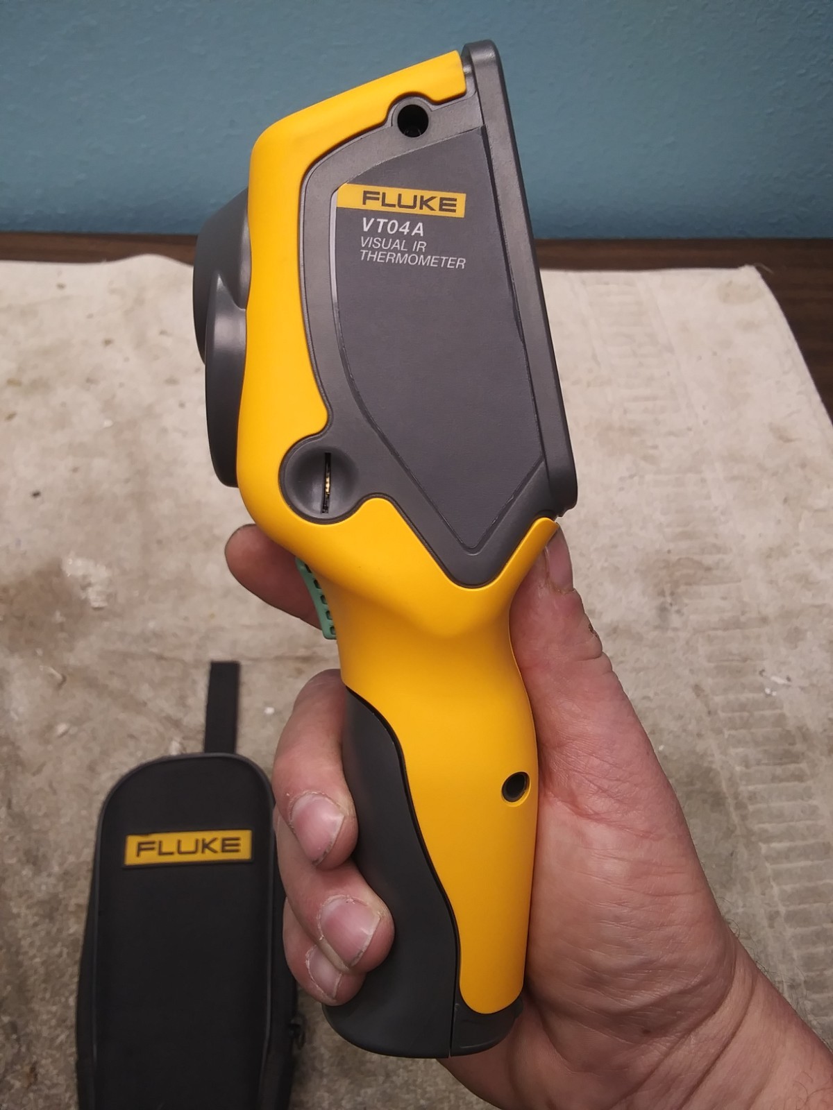 Fluke VT04A Visual IR Thermometer IR Thermometer Infrared Tool