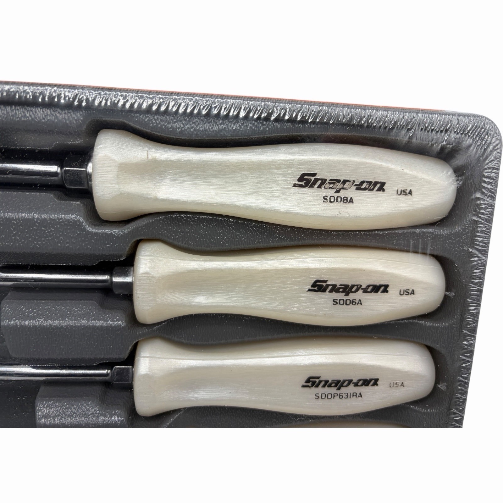 Snap On Tools Pearl White Hard Handle Combination Screwdriver Set SDDX70APW