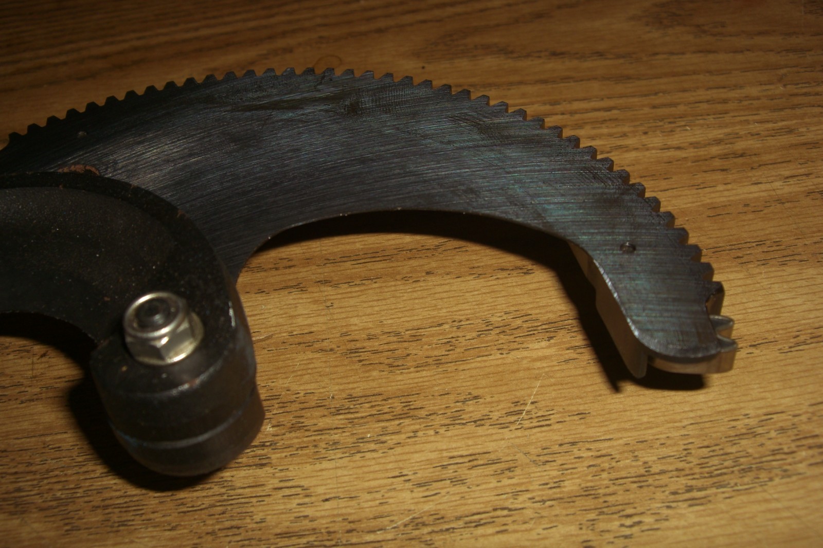 Huskie REC-50M Cable Cutter /Battery Charger/Battery