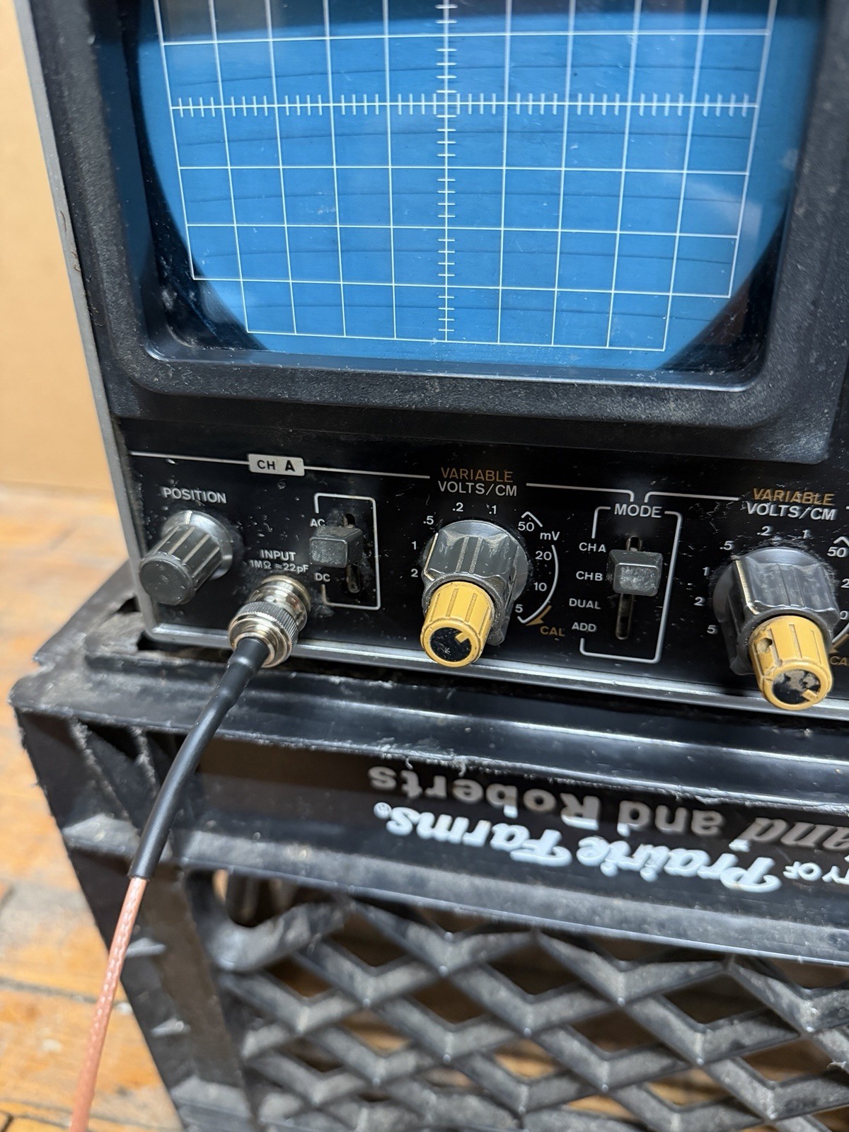 Vintage B&K Precision 1474 Oscilloscope Dual Trace 30 MHz Powers On For Parts