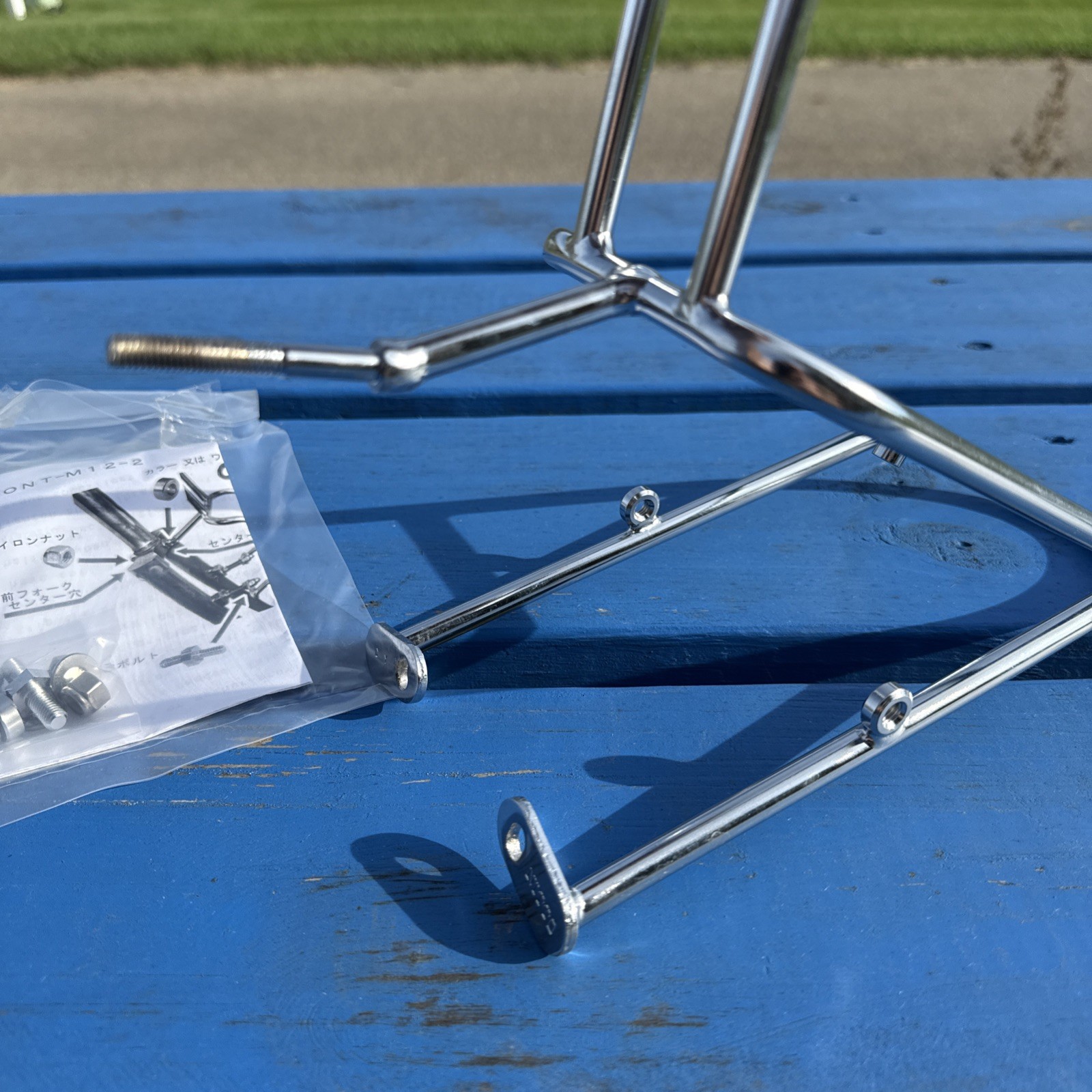 Nitto M12-2 Front Mount Bicycle Rack: Silver W/ Hardware, For Cantilever Brakes