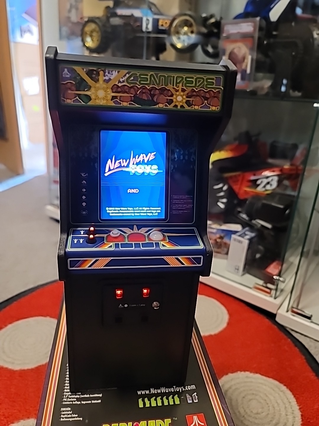 Centipede arcade game 1/6 replicade new wave toys Atari