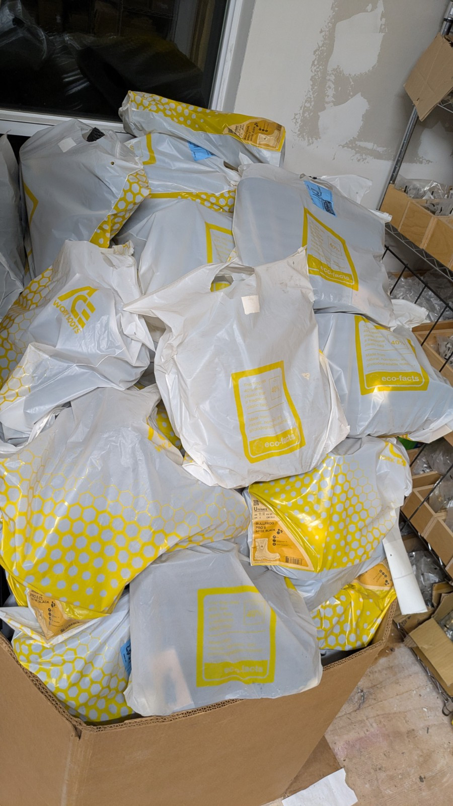 ACE 64133 Work Boots Unisex Bullfrog Pro II Slip Resistant Men 7 / Women 9