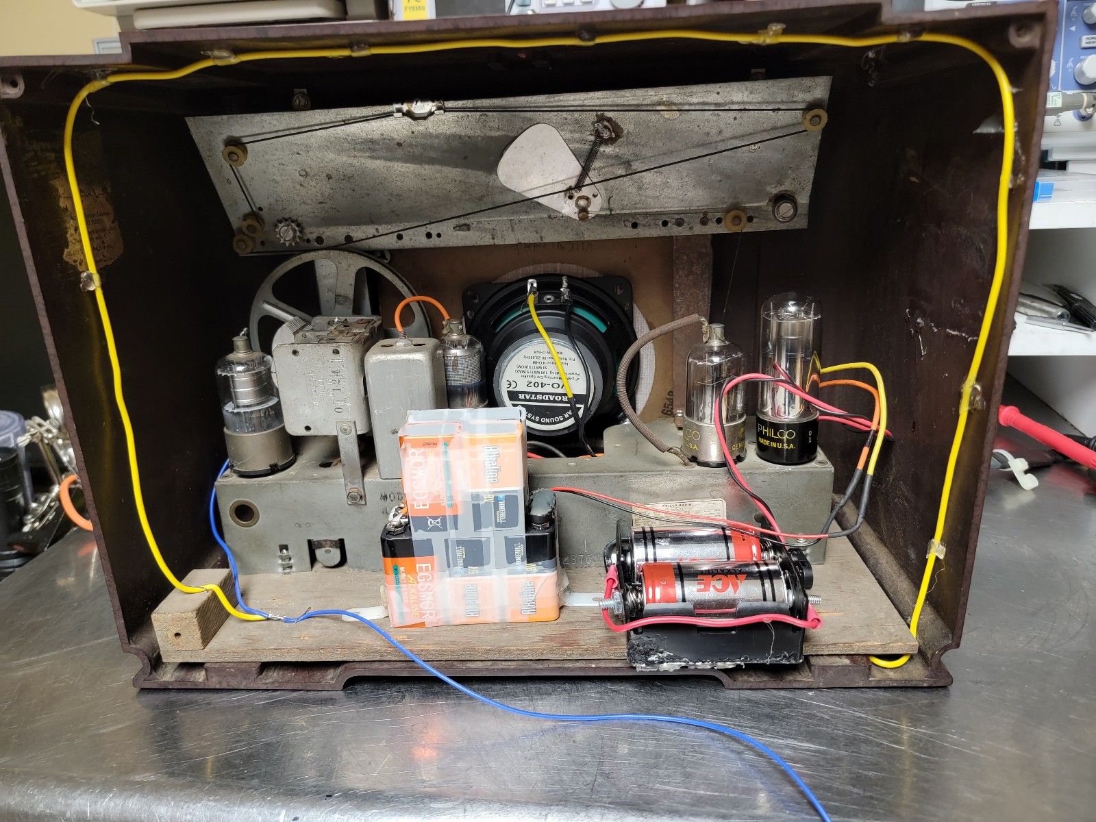 Antique Philco Model 41-90 "Farm Radio"