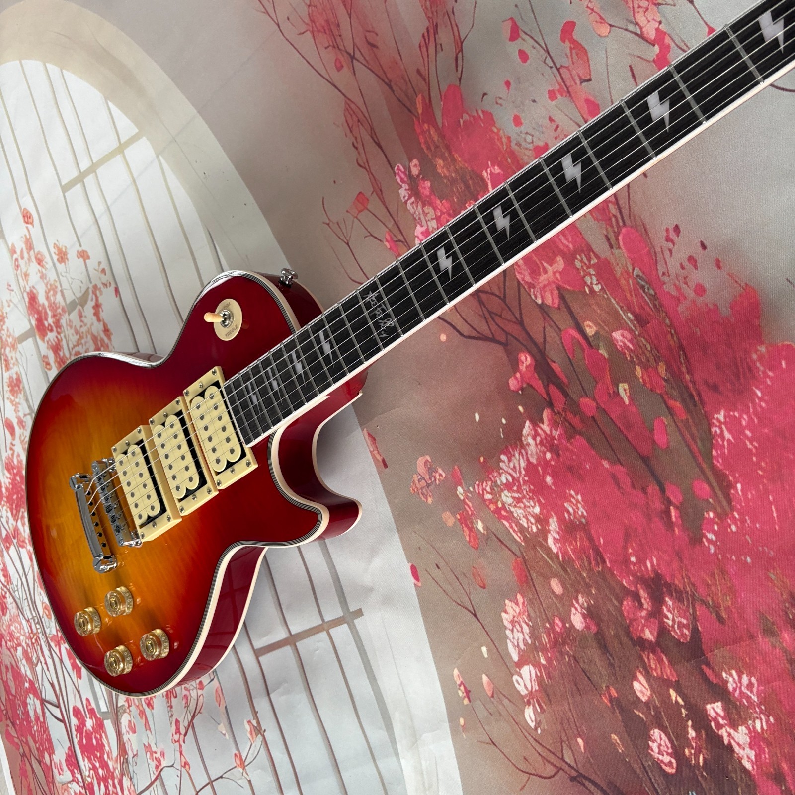 Ace Frehley Electric Guitar Flame  Maple Top Mahogany Body Cherry Sunburst