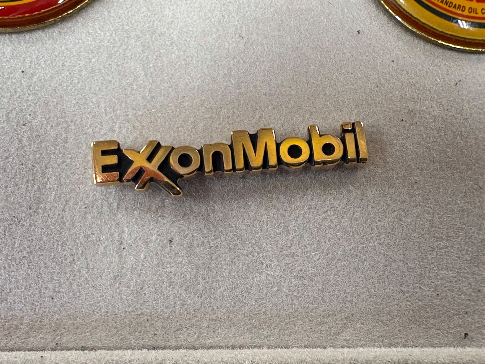 Vintage Esso SOSONY Exxon Mobil Petrol enamel lapel pin badge exxon mobil 14kt