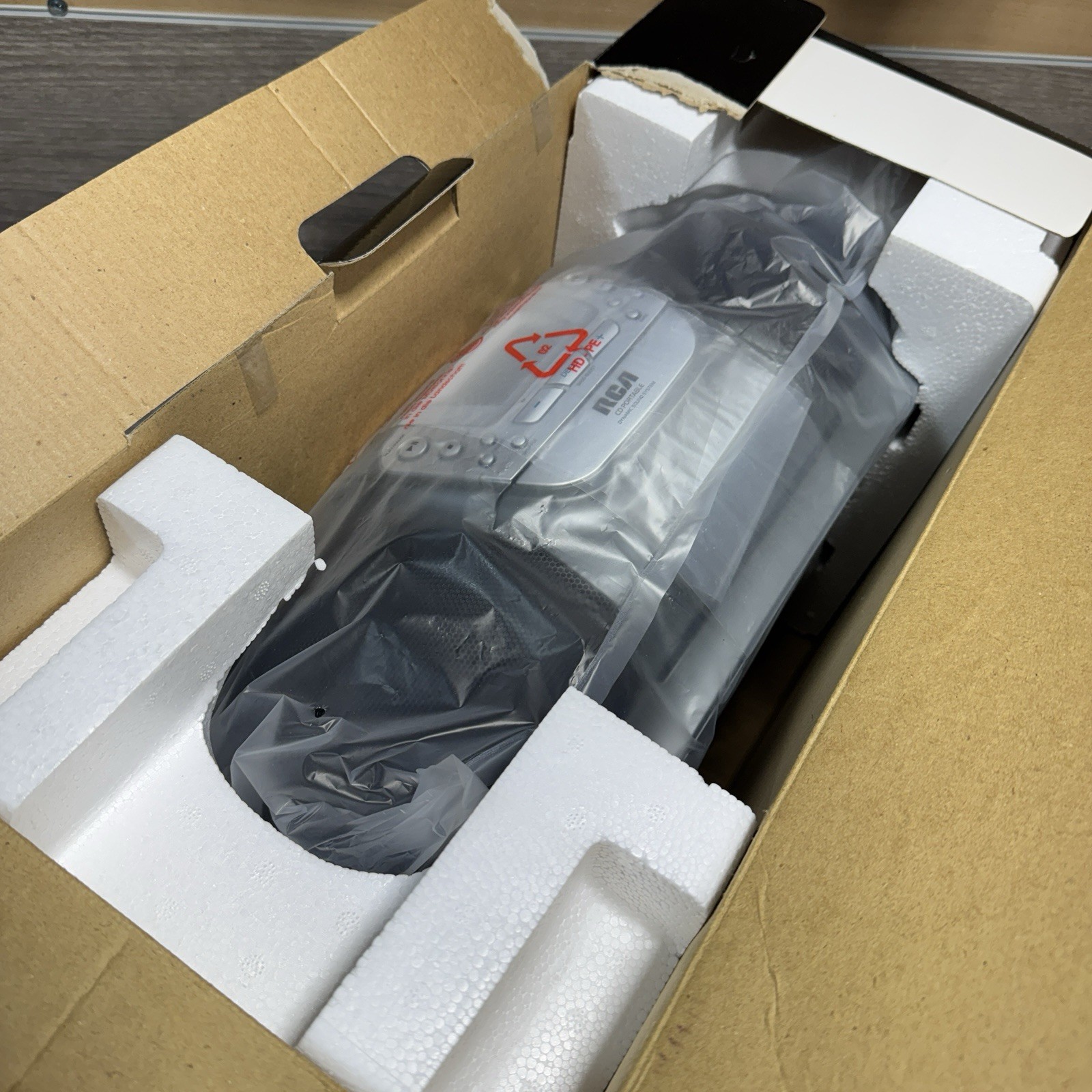 RCA Portable Radio CD Cassette Recorder RCA RP7986 RP-7986 7-2001 New Open Box