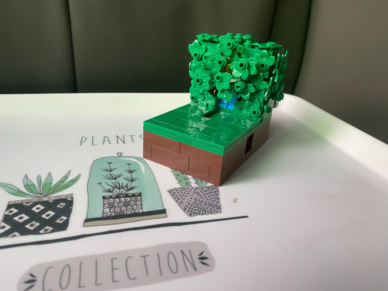 Homer Disappearing into Bush Meme – 227PCS Simpsons Building Block Set Funny Toy