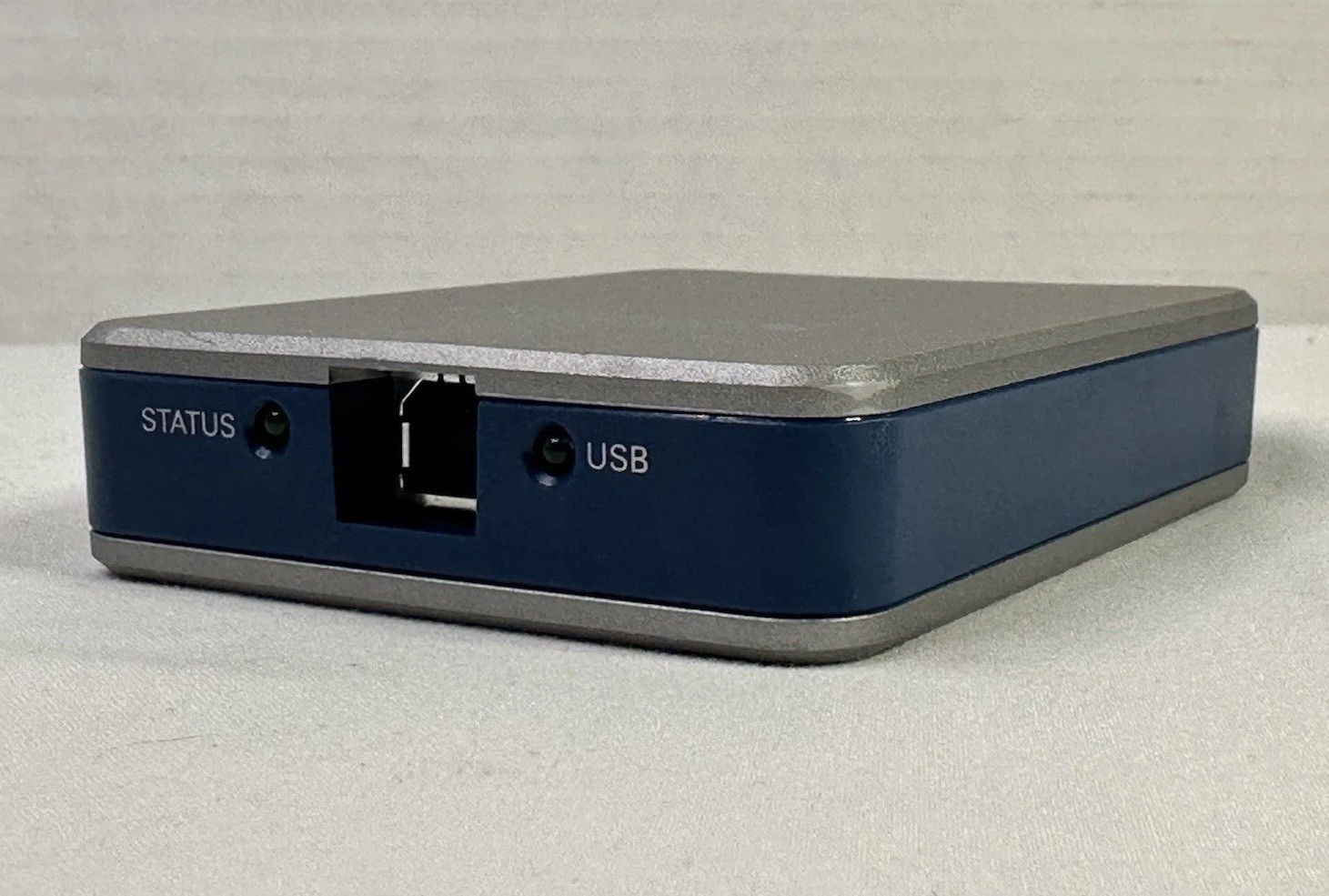 National Instruments NI USB-8452 I2C/SPI Interface Device Powers On