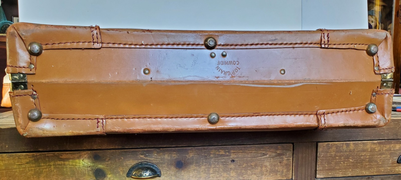 Vtg 1940-50s Cowhide Leather WINGS Suitcase Flight Luggage Carry-On 22”X 19”X 6”