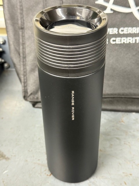 GENUINE RANGE ROVER HAND OVER KIT (MUG/KEYRING)