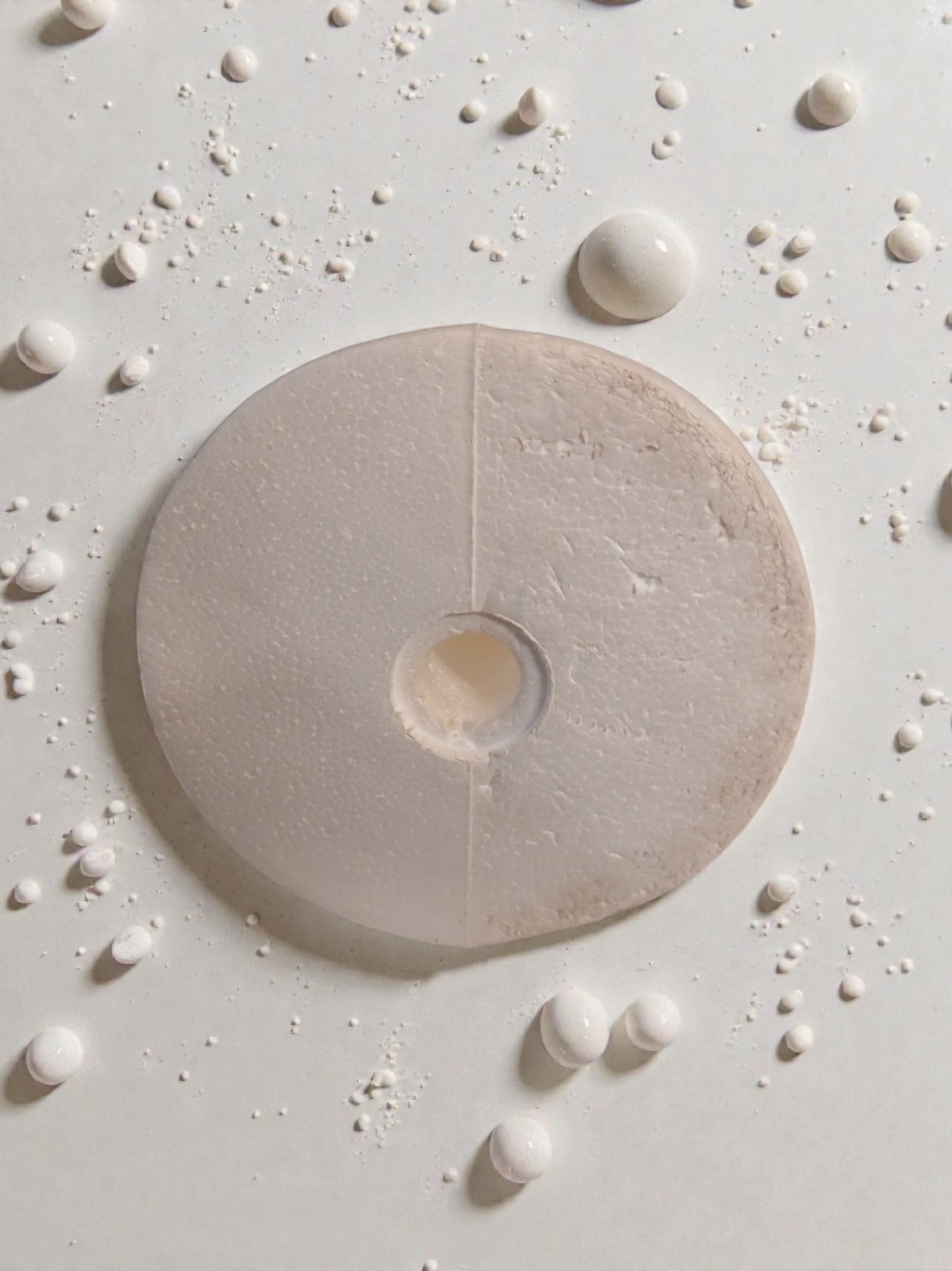 FEMALE MANNEQUIN WIG DISPLAY HEAD. WIG HOLDER. FOAM WIG HEAD