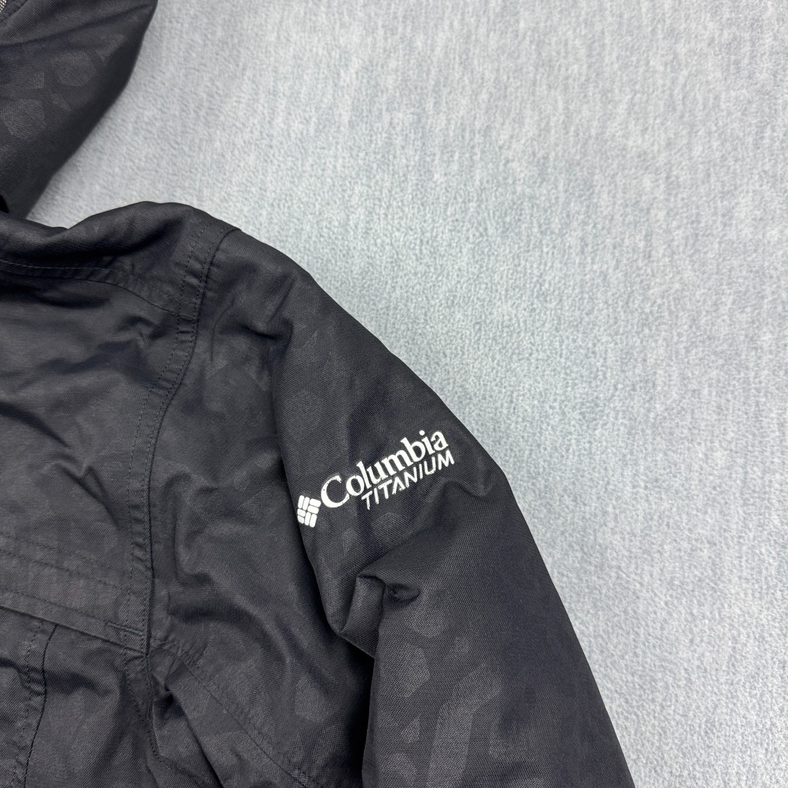 Columbia Jacket Youth Girls 14/16 Black Omni-Tech Titanium Hooded Full Zip Kids