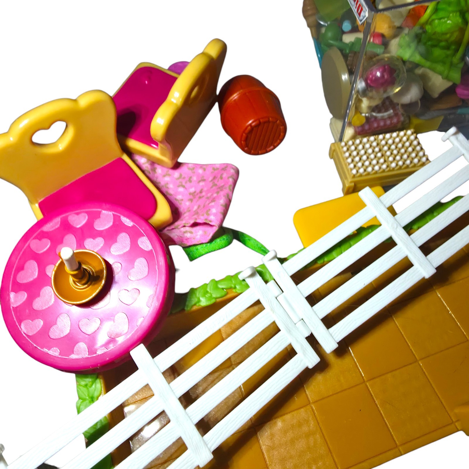 Lil Woodzeez Restaurant Boating Playset Bundle 14 Critters Food Groceries & More