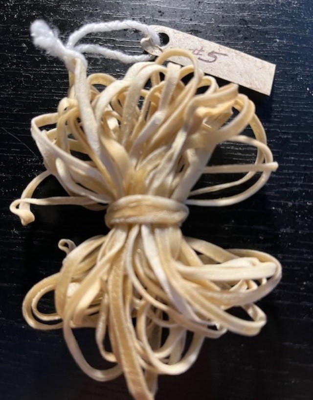 #5  1/8" Deer Rawhide Sinew 18' 1 pc X SUPER  Heavy Weight