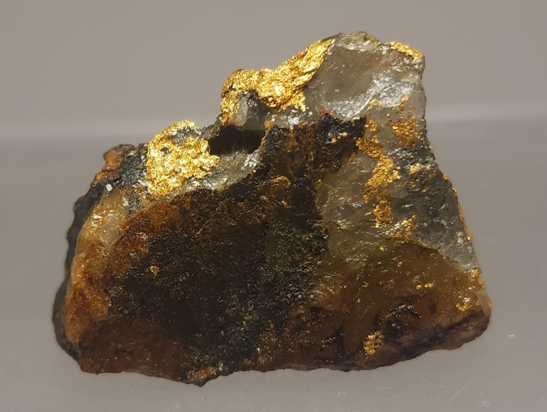 Gold Ore Specimen 9.8g Native Gold Strung Thru Tellurides 619 Was 117