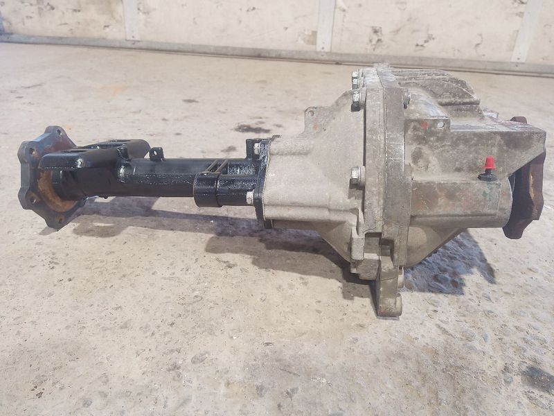 2007-2013 Chevy Silverado 1500 Pickup Front Axle Differential Carrier 3.42 Ratio