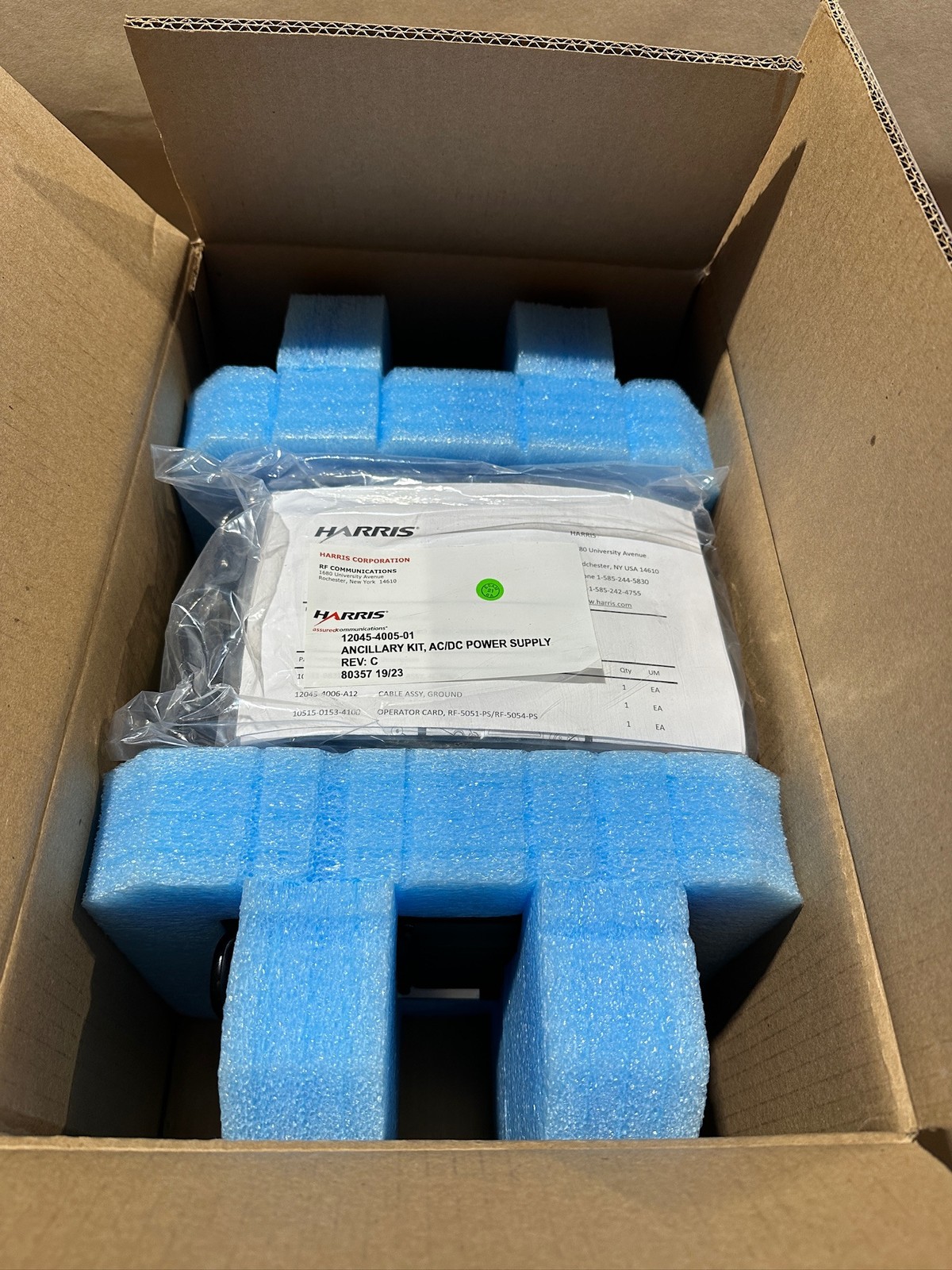 L3 Harris RF-5051-PS001 Power Supply w/ Vehicle Shock Mount & DC Power Cable