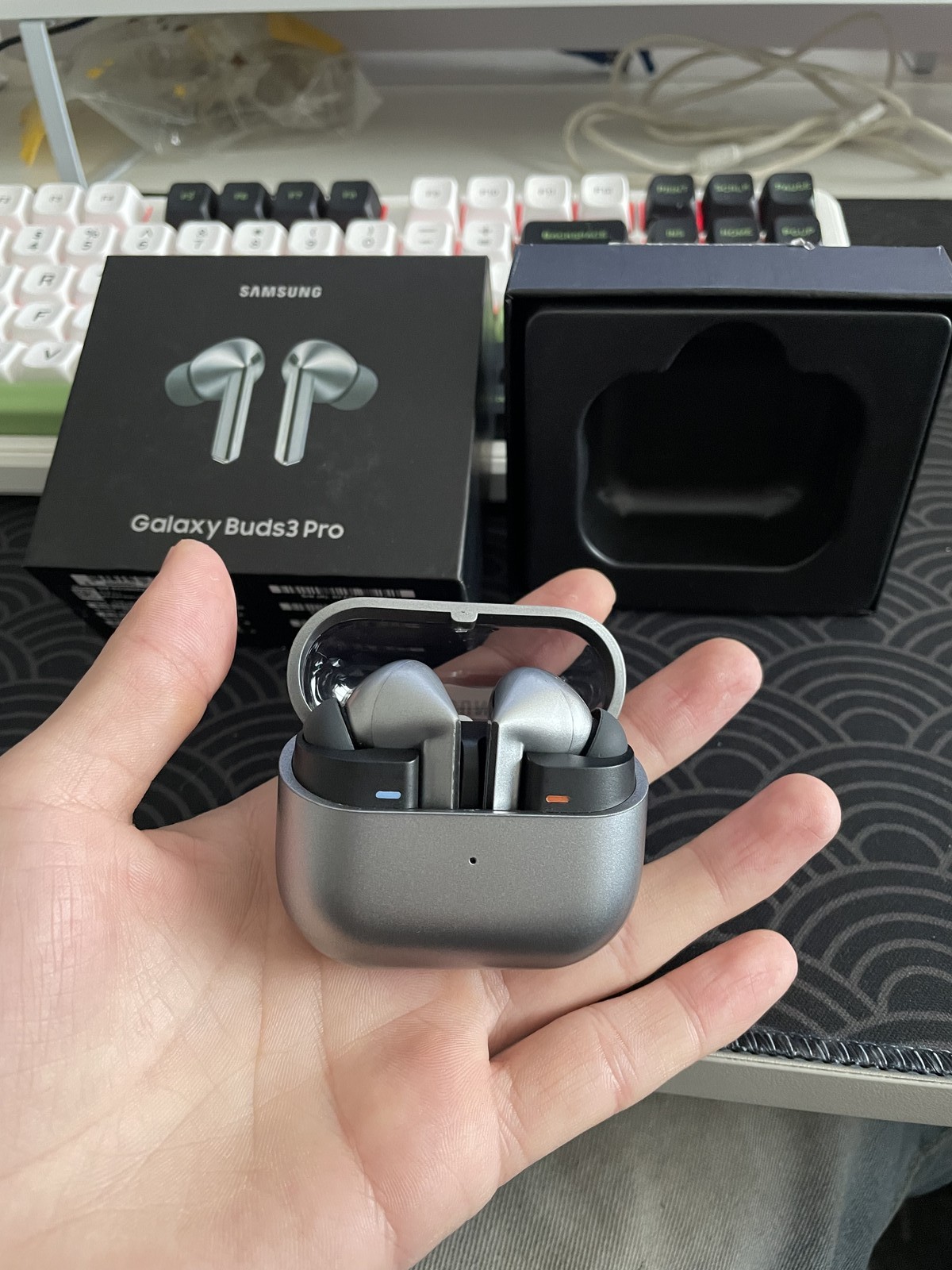 New SAMSUNG Galaxy Buds 3 Pro AI True Wireless Earbuds
