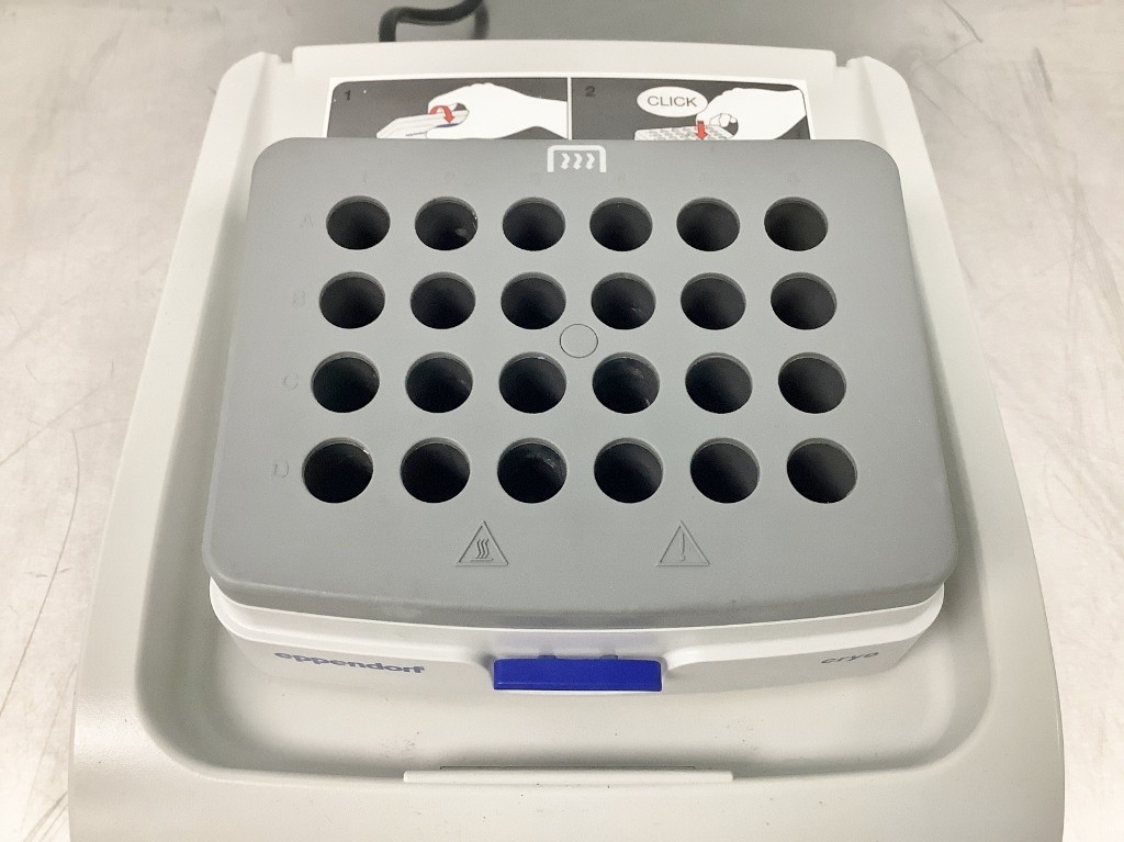Eppendorf Thermomixer C with Cryo Thaw Block TESTED with Warranty SEE VIDEO