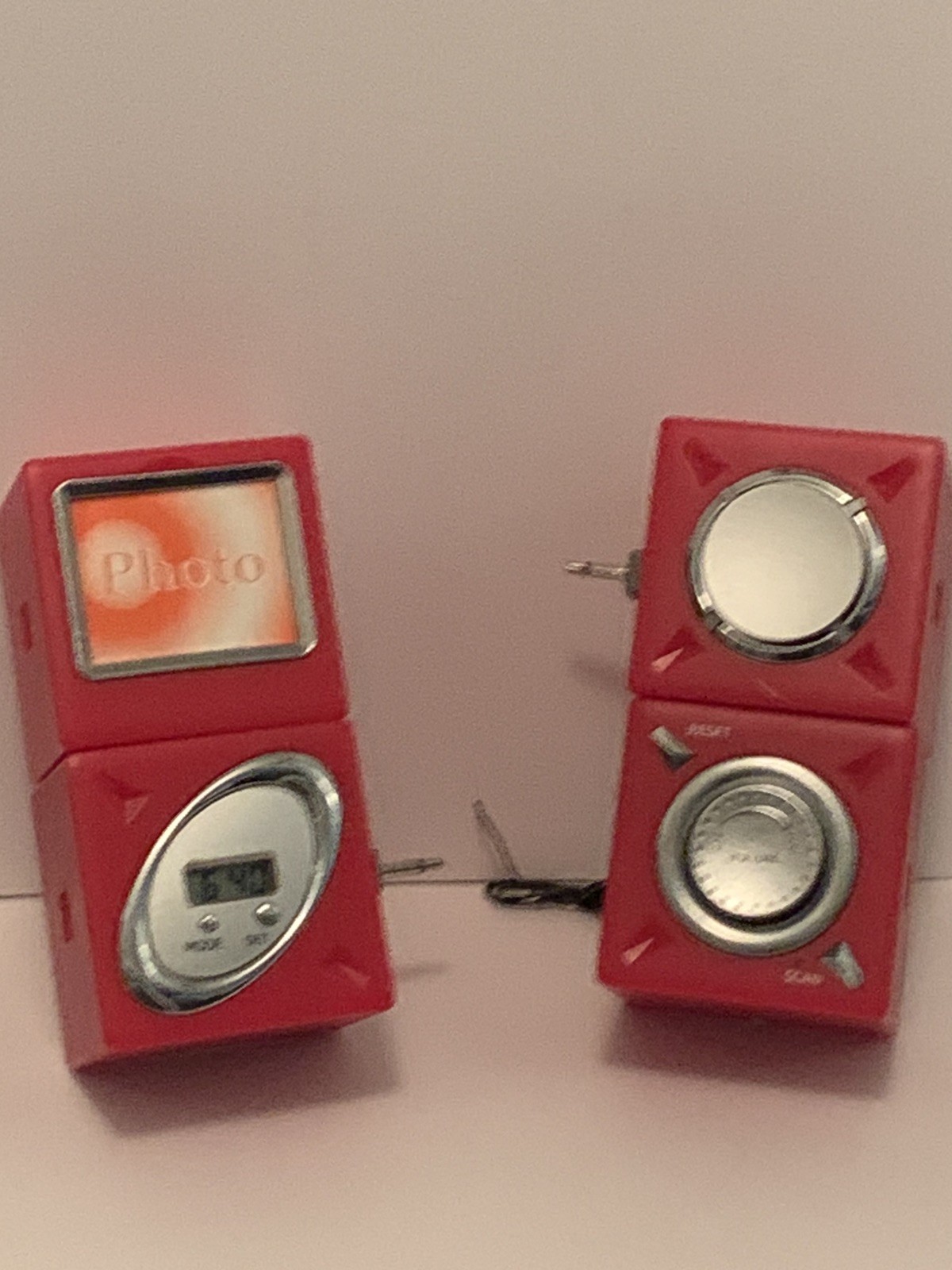 NOVELTY MIX IT RADIO FM BAND with Clock and photo frame ￼