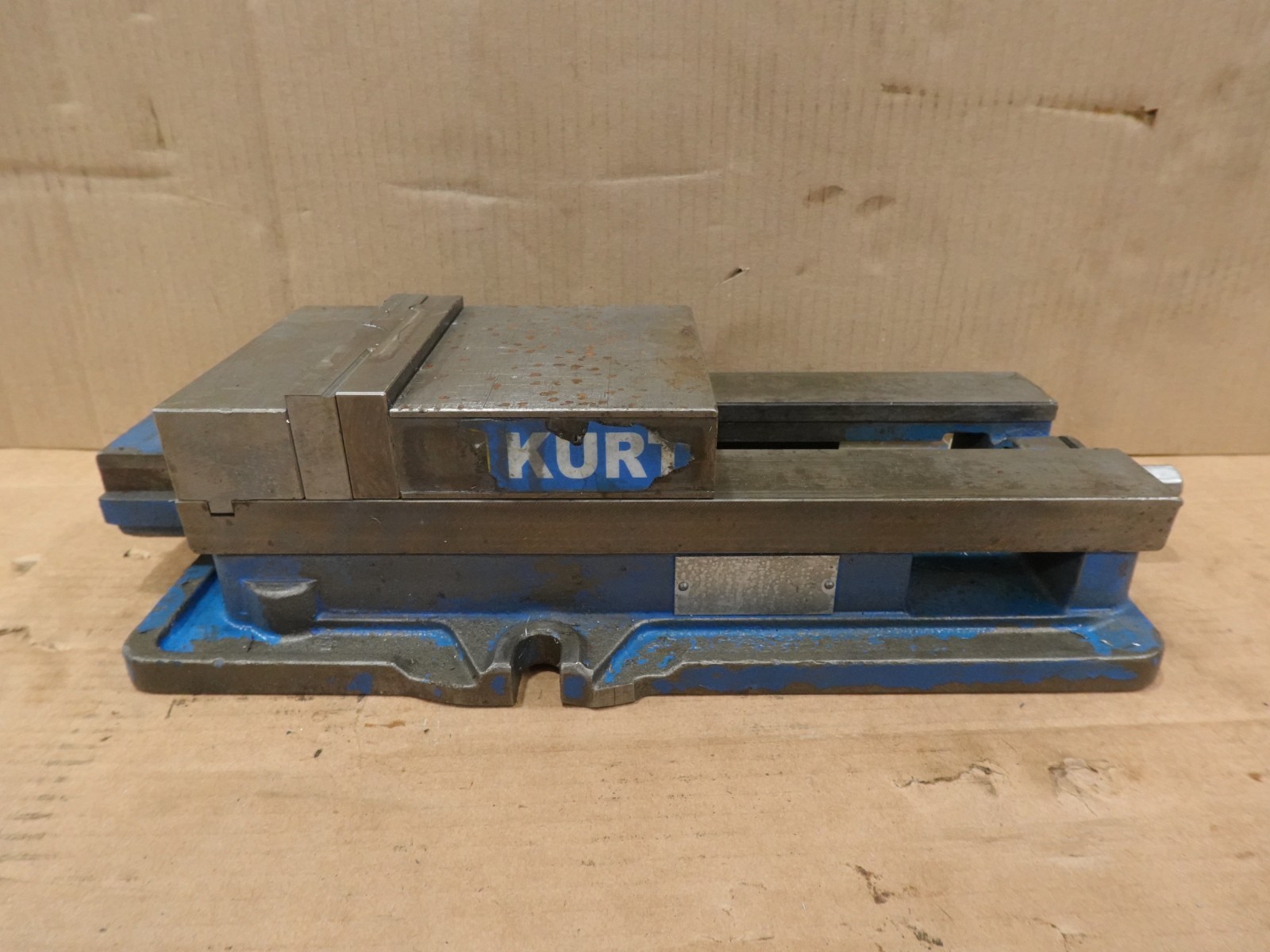 6" Kurt D675 AngLock Milling Machine Vise w/ Handle 7.5" Capacity KB5