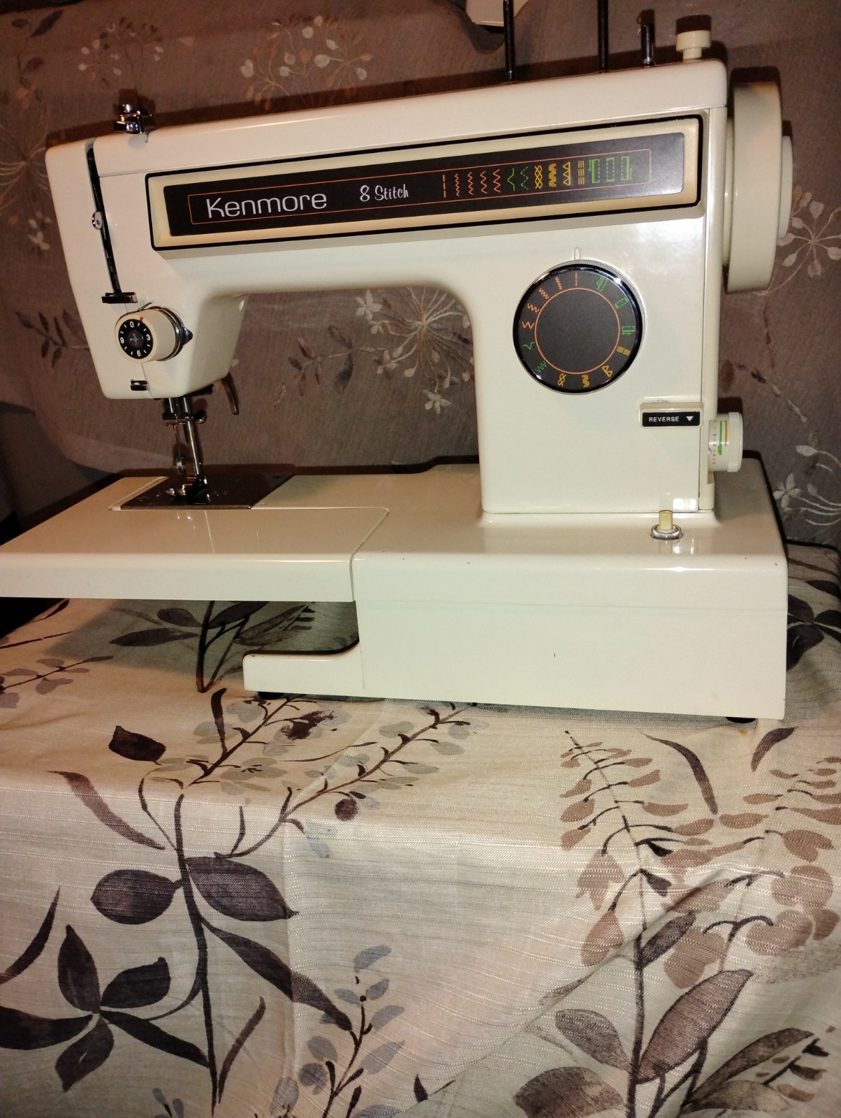 Vintage Sears/ Kenmore 158.1345 Sewing Machine